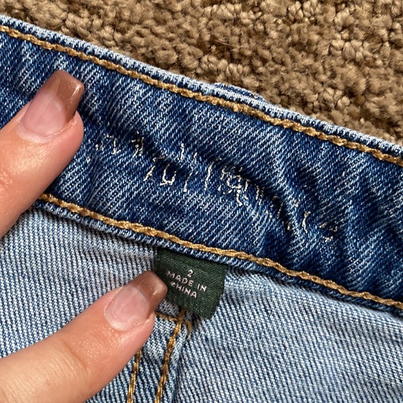size 2 jeans - Picture 3 of 4